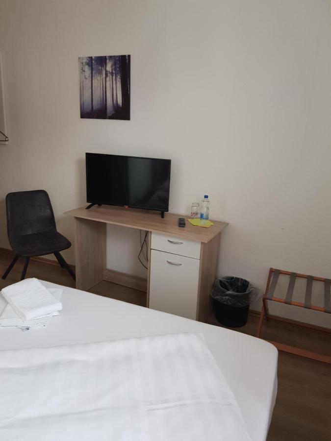 Hotel Zur Altstadt Calbe Екстериор снимка