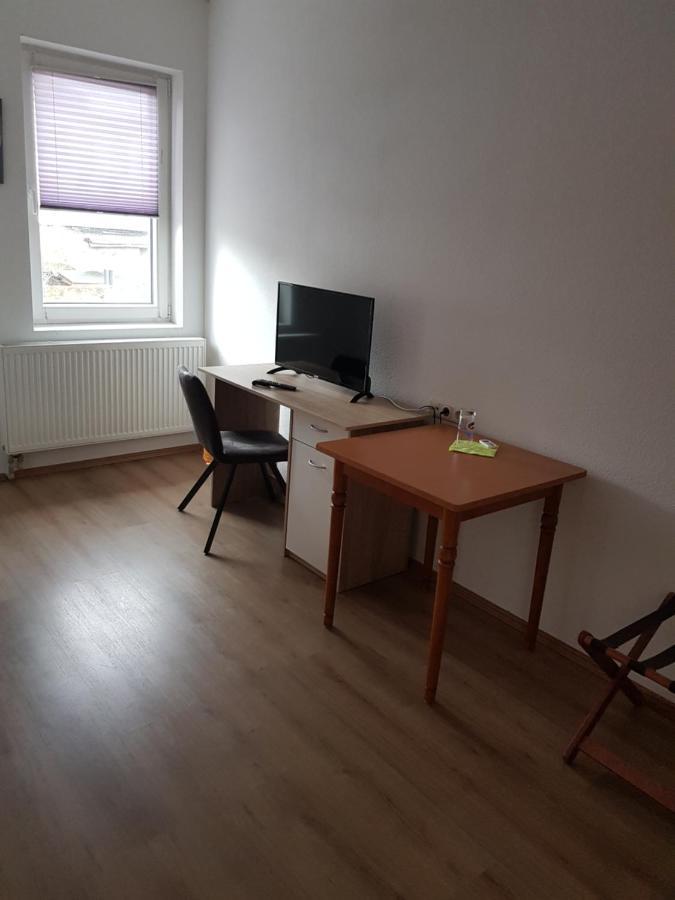 Hotel Zur Altstadt Calbe Екстериор снимка