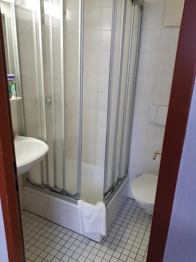 Hotel Zur Altstadt Calbe Екстериор снимка